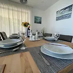 Deavista Opatija Vila *