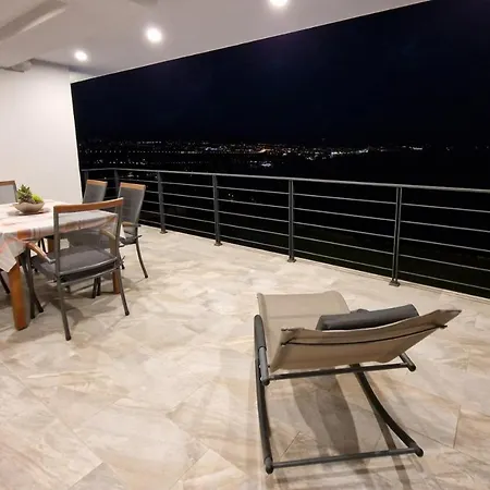 Deavista Opatija Вилла