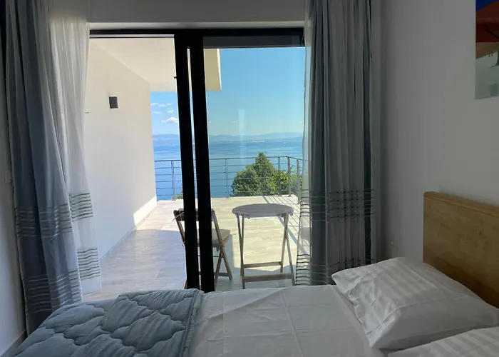 Deavista Opatija Вилла *