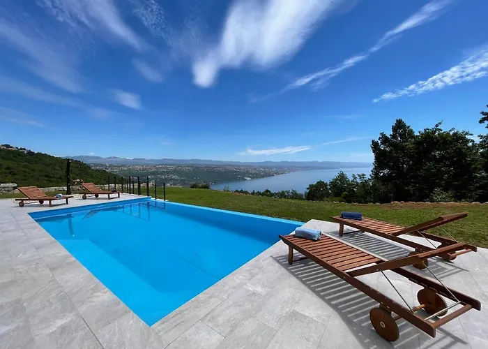 Deavista Opatija Вилла Матульи