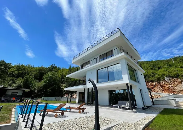 Deavista Opatija Вилла Матульи