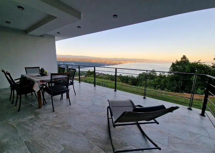 Вилла Deavista Opatija