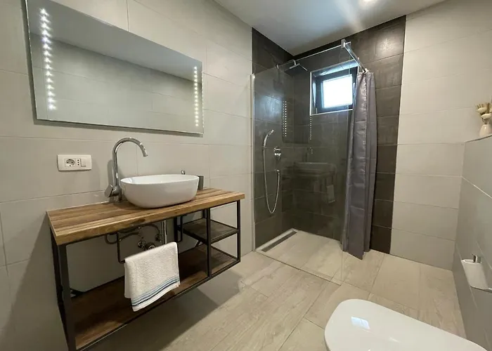Deavista Opatija * Матульи