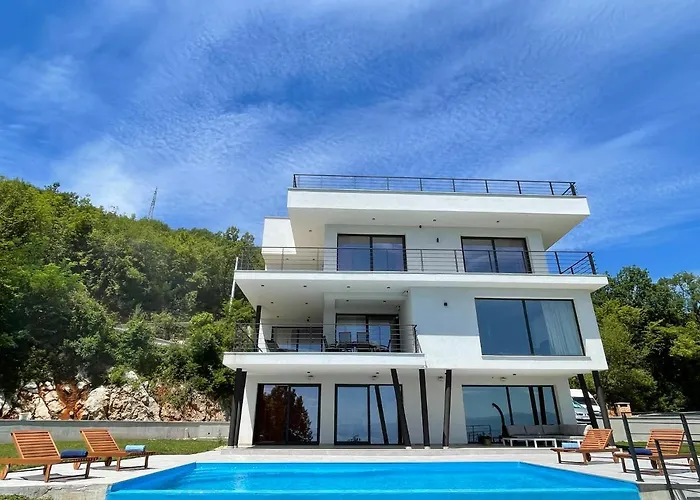 Deavista Opatija Матульи