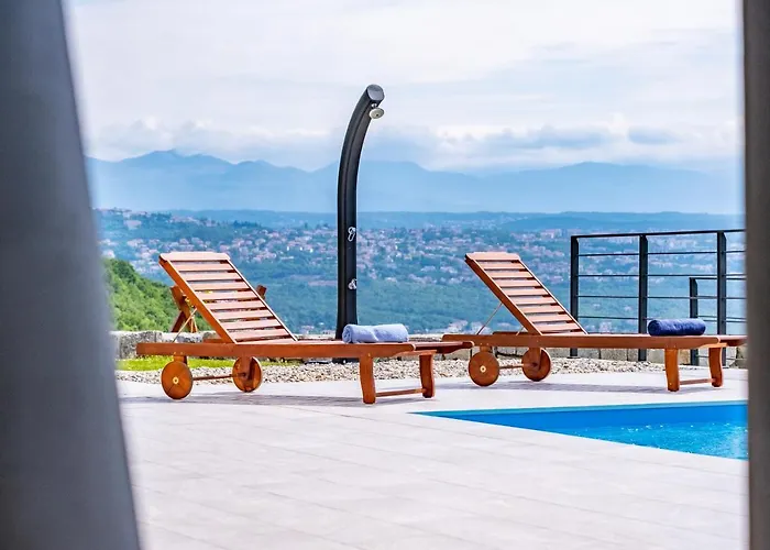 Deavista Opatija Вилла Матульи